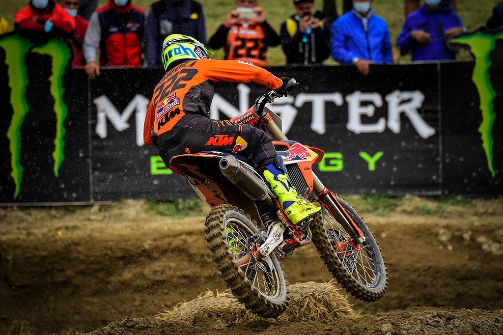 Gajser e Cairoli, che duello nel MXGP d'Europa!